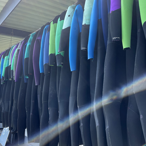 wingfoil-materiaal-verhuur-wetsuits-26